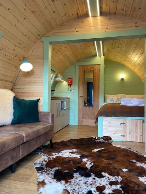 Seaview Lodges At Torlinnhe Форт-Уильям Экстерьер фото